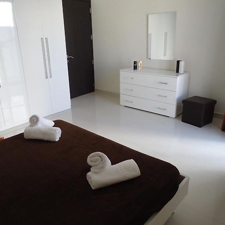 Shamrock Flats Apartment Mellieħa Екстериор снимка